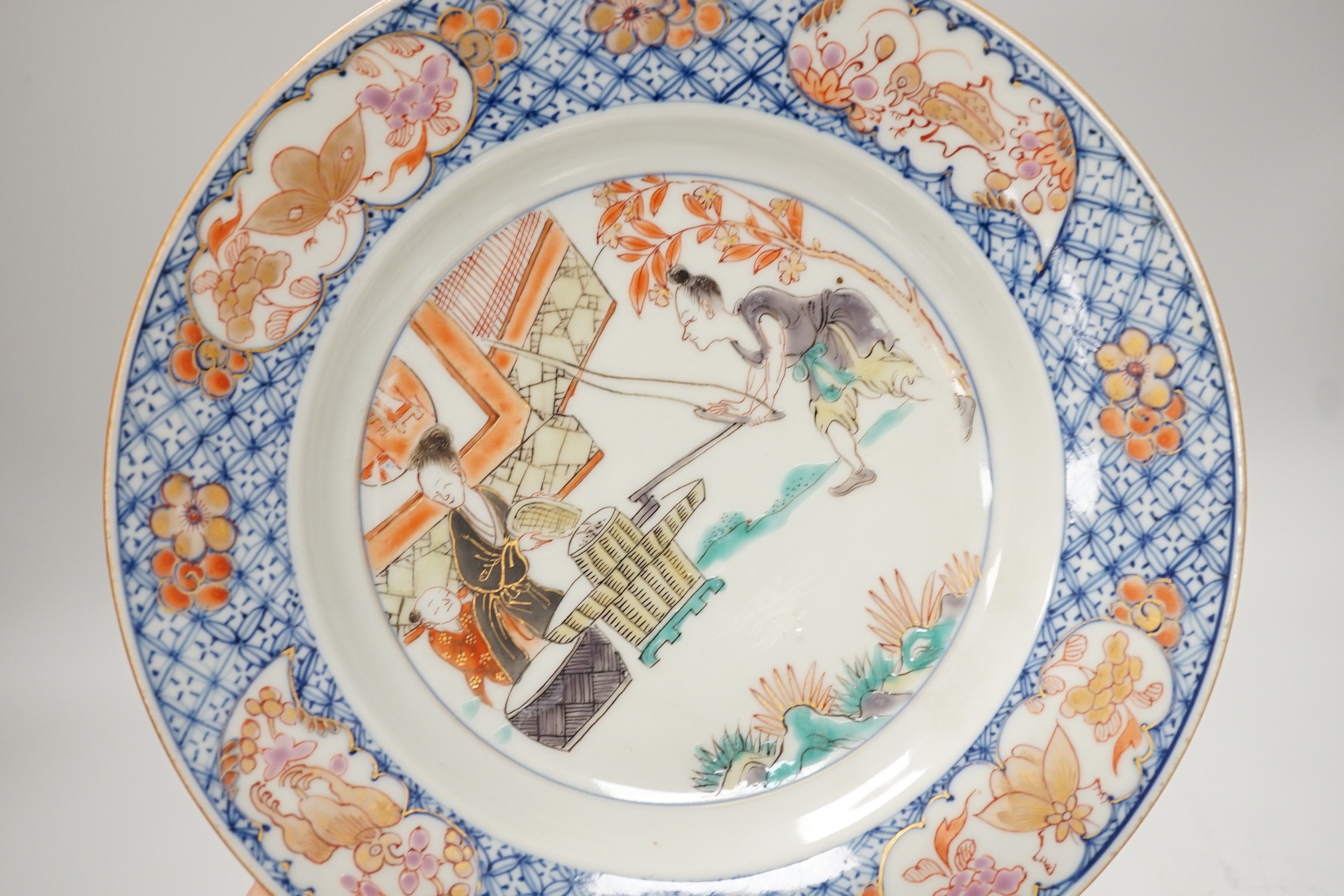 Three English pearlware blue and white bowls and two Samson plates